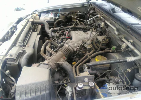 2003 Nissan Xterra Xe из США, поврежденный, VIN 5N1ED28T13C645436